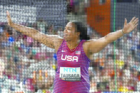 Hawaii-born Tausaga wins discus gold